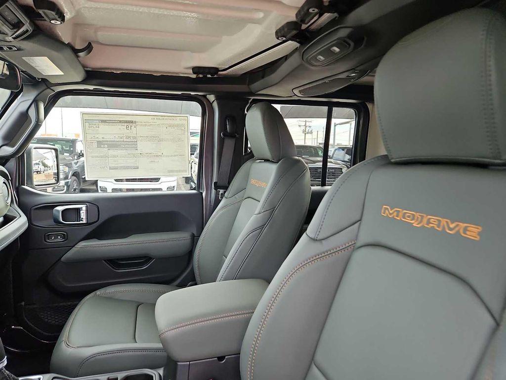 new 2025 Jeep Gladiator car, priced at $52,370