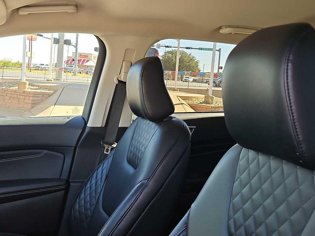 used 2024 Ford Edge car, priced at $27,586