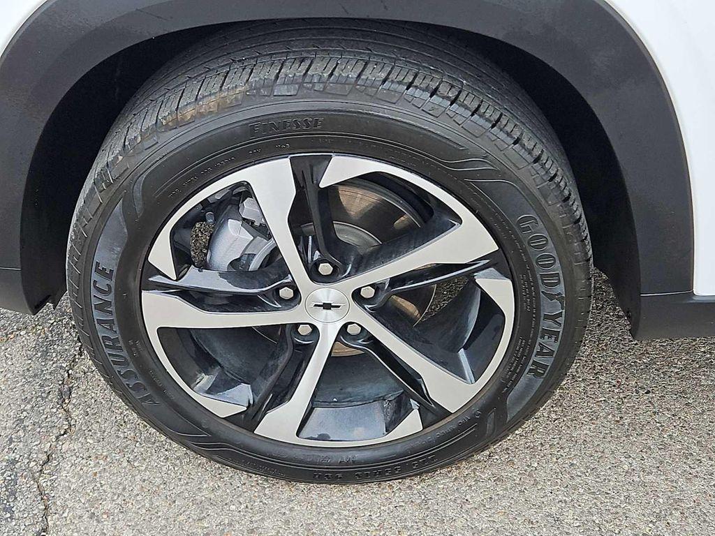 used 2024 Chevrolet Trax car, priced at $22,560