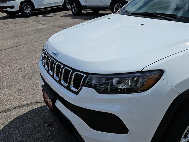 new 2024 Jeep Compass car, priced at $25,997