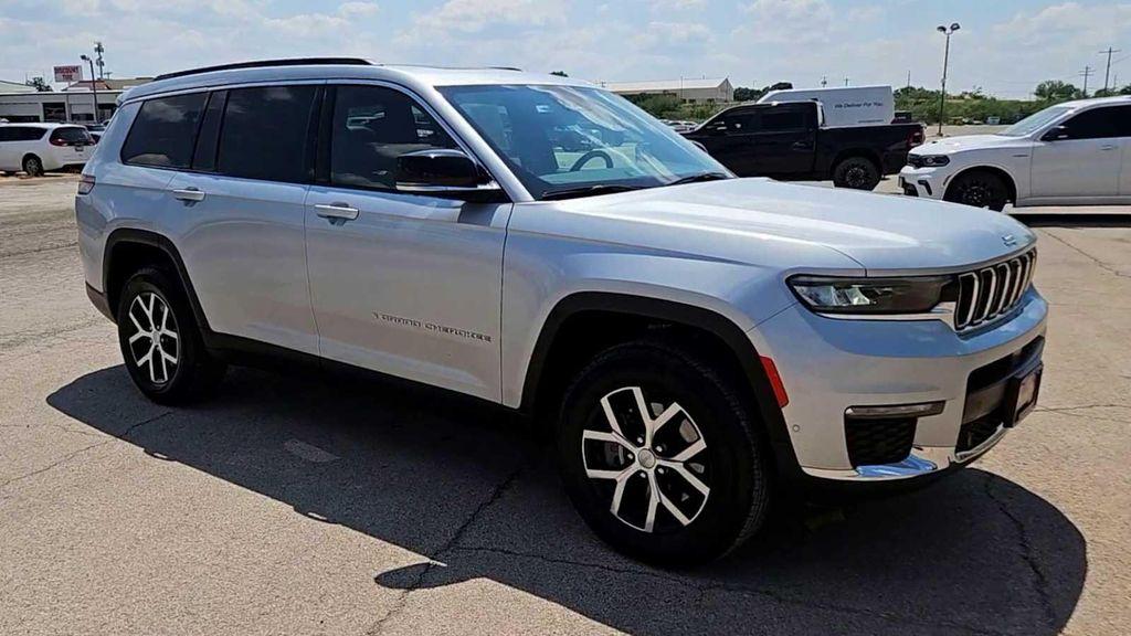 used 2024 Jeep Grand Cherokee L car, priced at $38,256