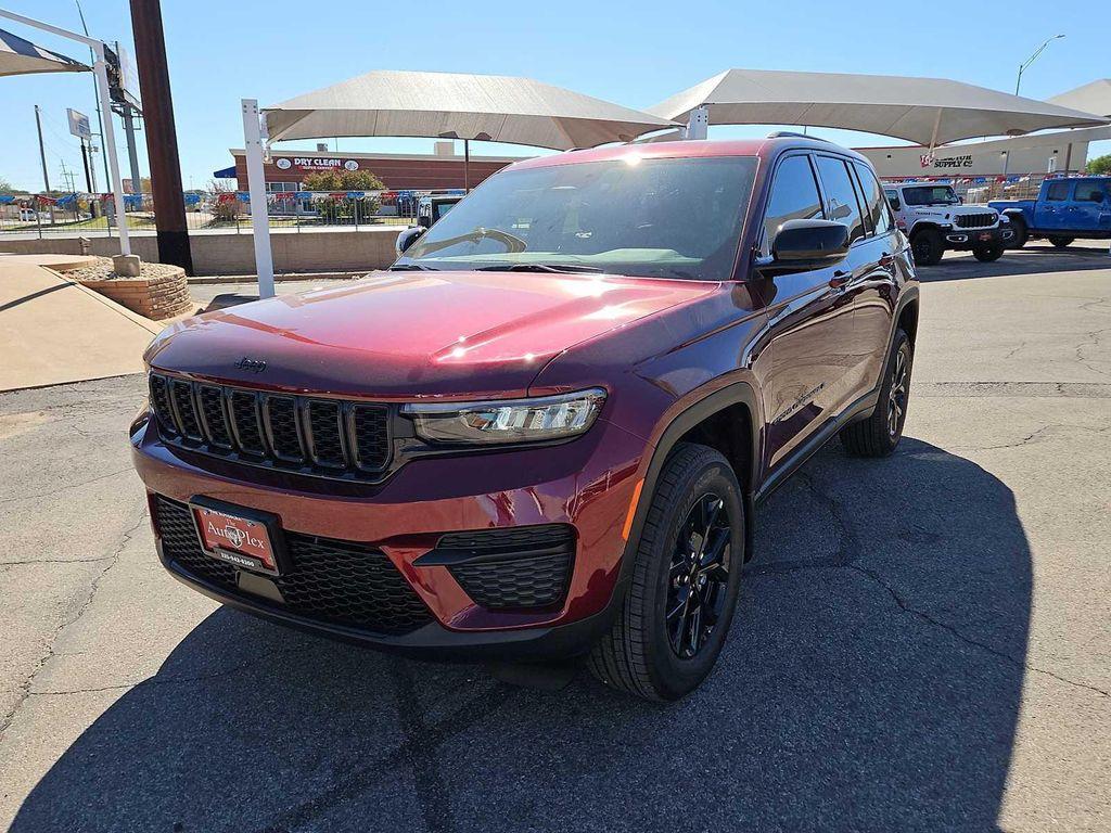 new 2025 Jeep Grand Cherokee car, priced at $40,905