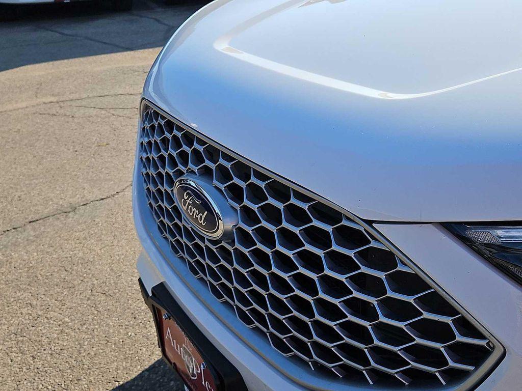 used 2024 Ford Edge car, priced at $24,396