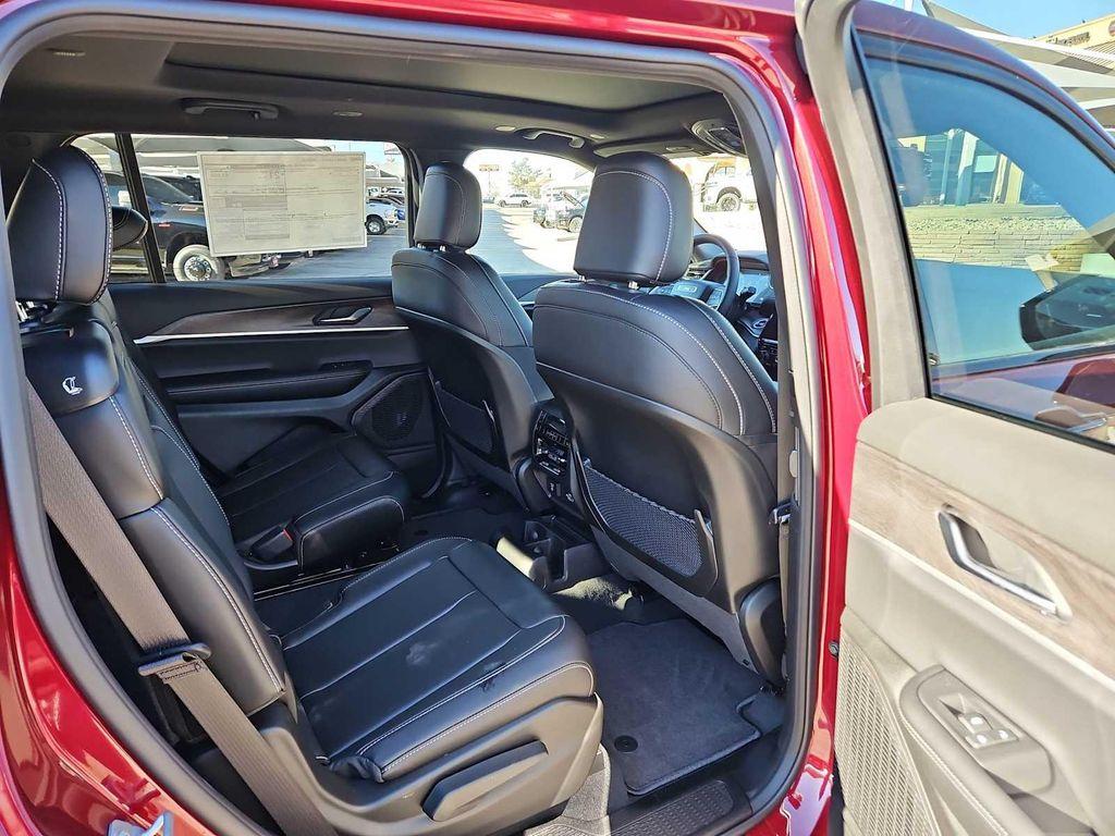 new 2025 Jeep Grand Cherokee L car, priced at $47,499