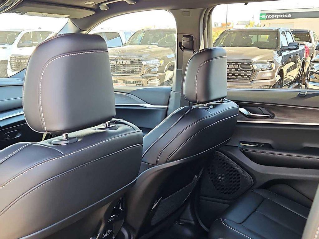 new 2025 Jeep Grand Cherokee L car, priced at $51,160