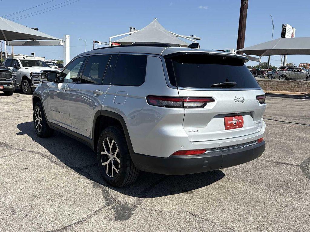 used 2024 Jeep Grand Cherokee L car