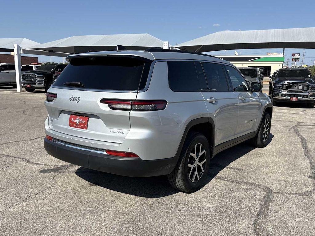 used 2024 Jeep Grand Cherokee L car
