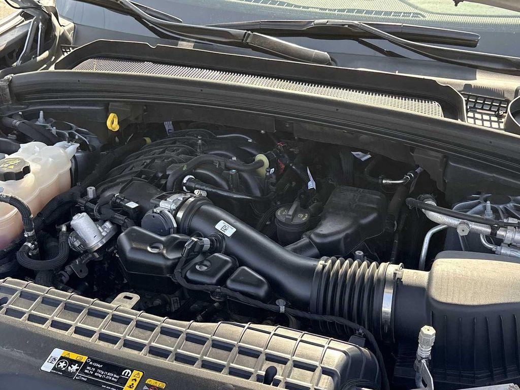 used 2024 Jeep Grand Cherokee L car
