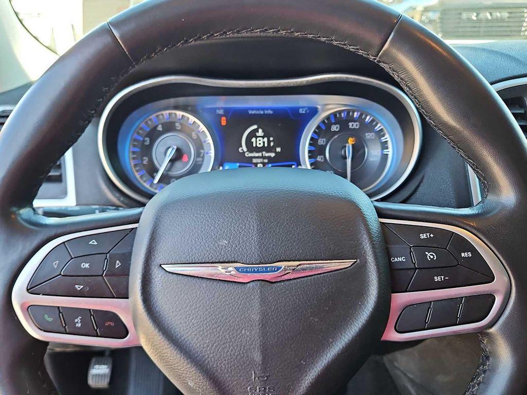 used 2022 Chrysler 300 car, priced at $27,400