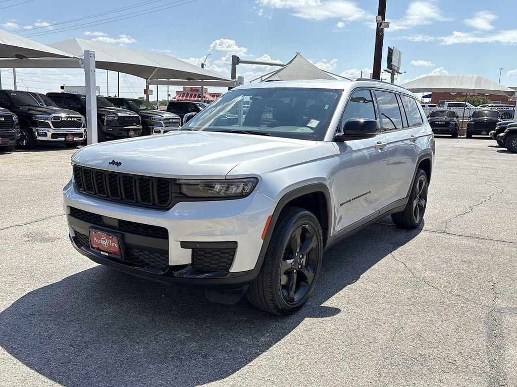 used 2023 Jeep Grand Cherokee L car, priced at $31,692