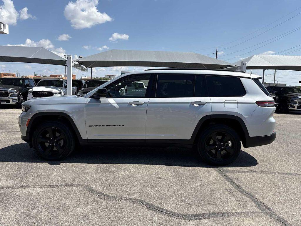 used 2023 Jeep Grand Cherokee L car, priced at $31,692