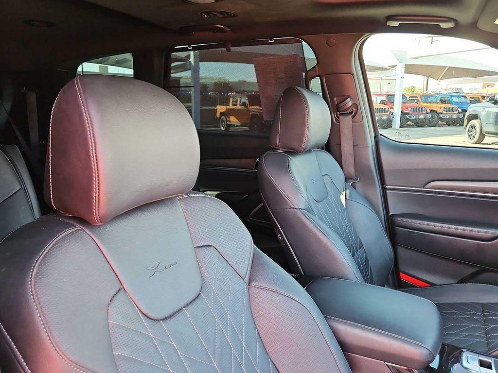 used 2024 Kia Telluride car, priced at $44,197
