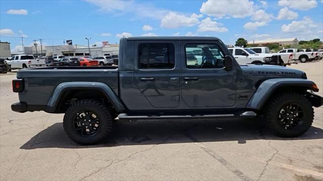 new 2025 Jeep Gladiator car, priced at $49,550