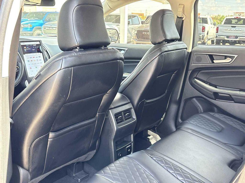 used 2023 Ford Edge car, priced at $30,324