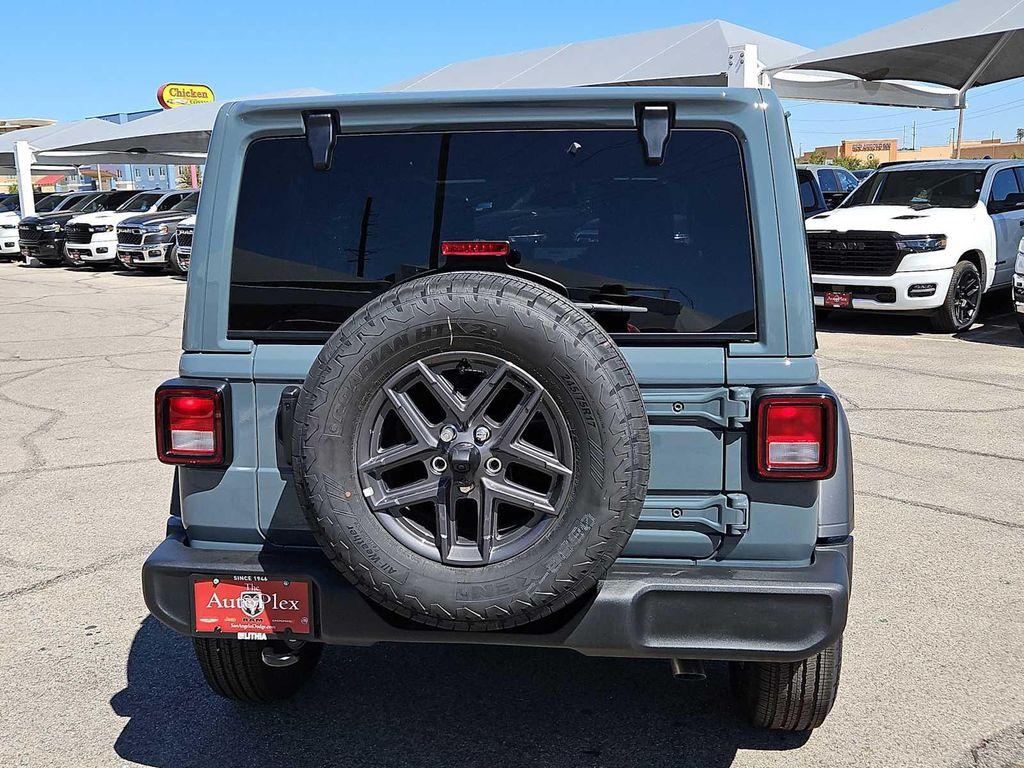 new 2025 Jeep Wrangler car, priced at $47,545