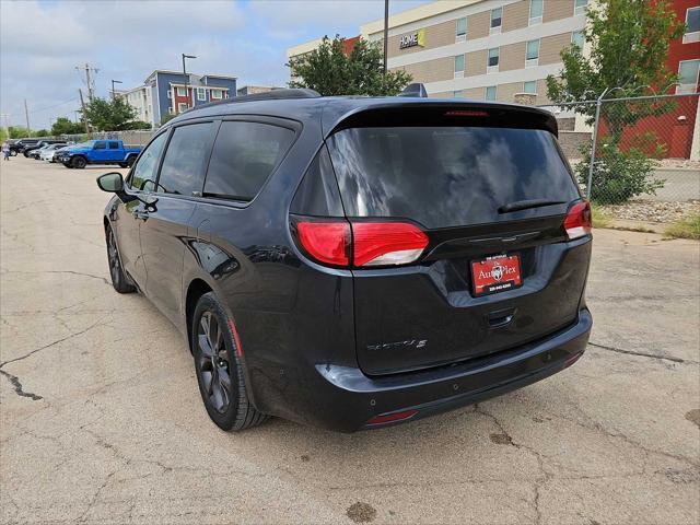 used 2020 Chrysler Pacifica car, priced at $22,133