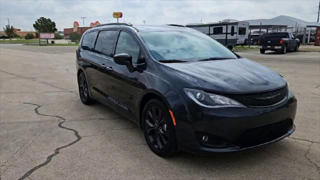used 2020 Chrysler Pacifica car, priced at $22,133