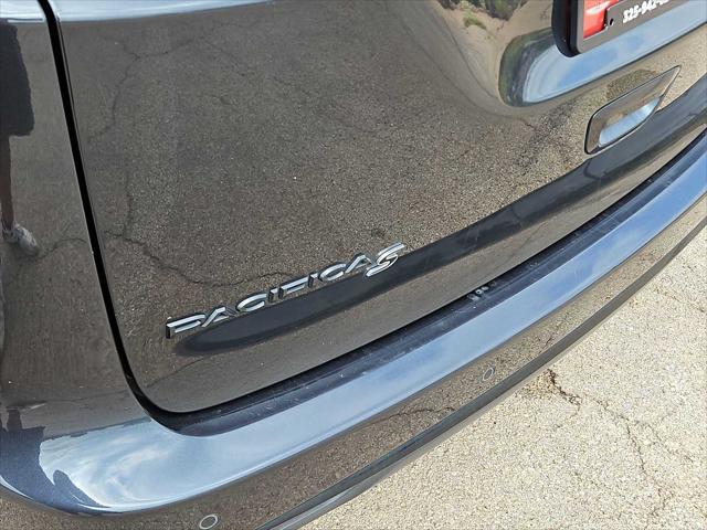 used 2020 Chrysler Pacifica car, priced at $22,133
