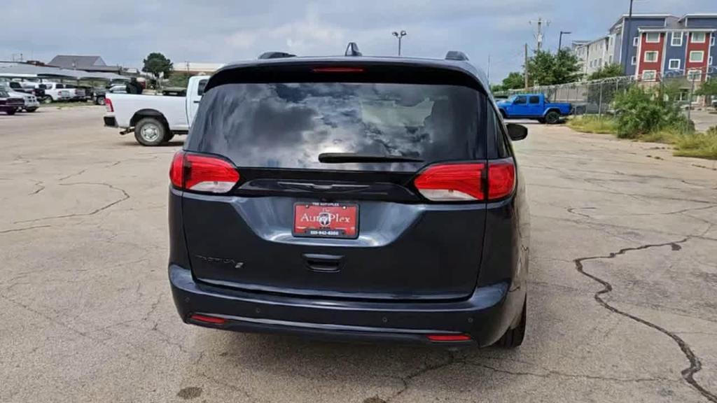 used 2020 Chrysler Pacifica car, priced at $22,133