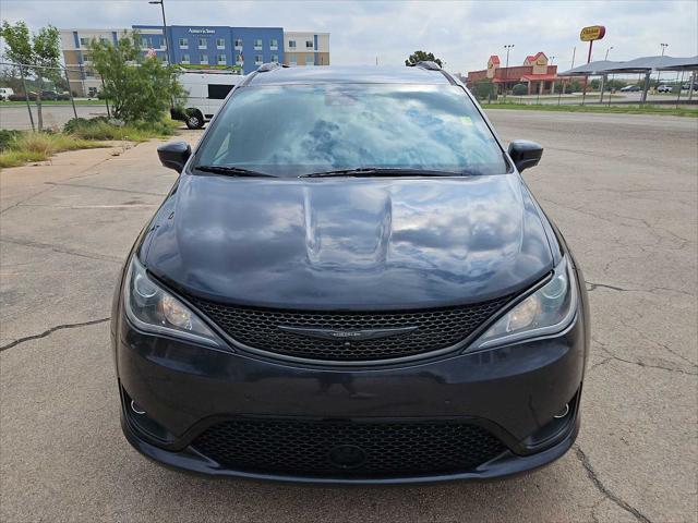 used 2020 Chrysler Pacifica car, priced at $22,133