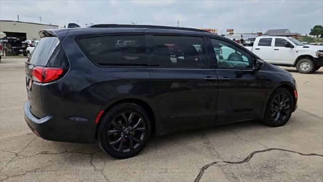 used 2020 Chrysler Pacifica car, priced at $22,133