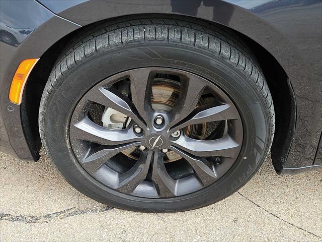 used 2020 Chrysler Pacifica car, priced at $22,133