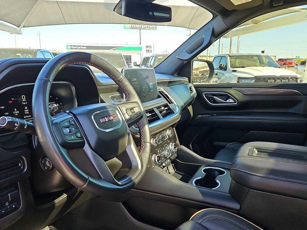 used 2022 GMC Yukon XL car, priced at $46,840