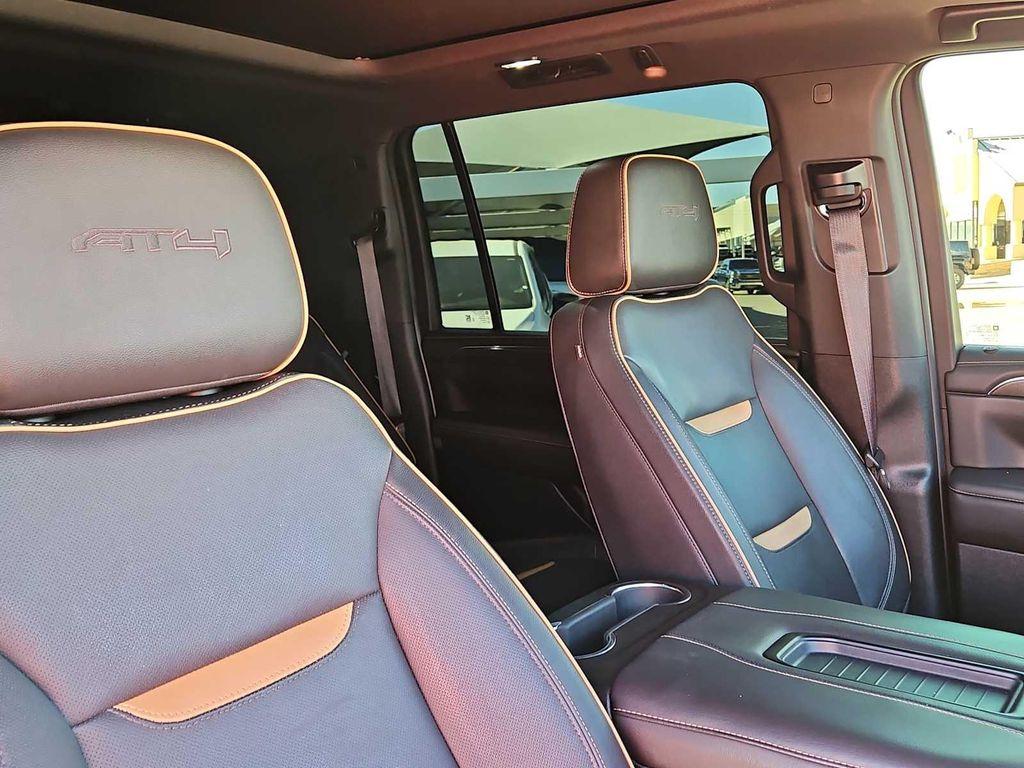 used 2022 GMC Yukon XL car, priced at $46,840