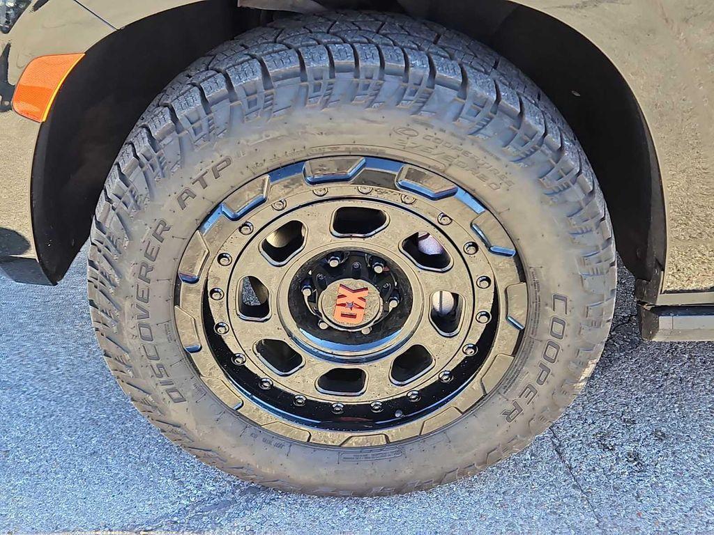 used 2022 GMC Yukon XL car, priced at $46,840