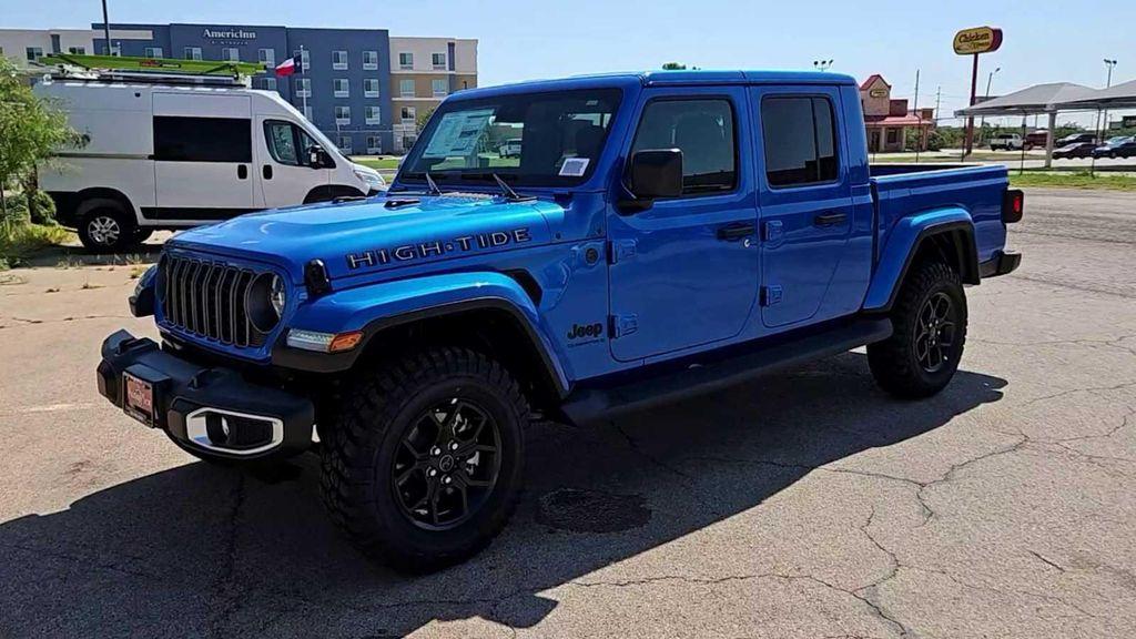 new 2025 Jeep Gladiator car, priced at $48,950