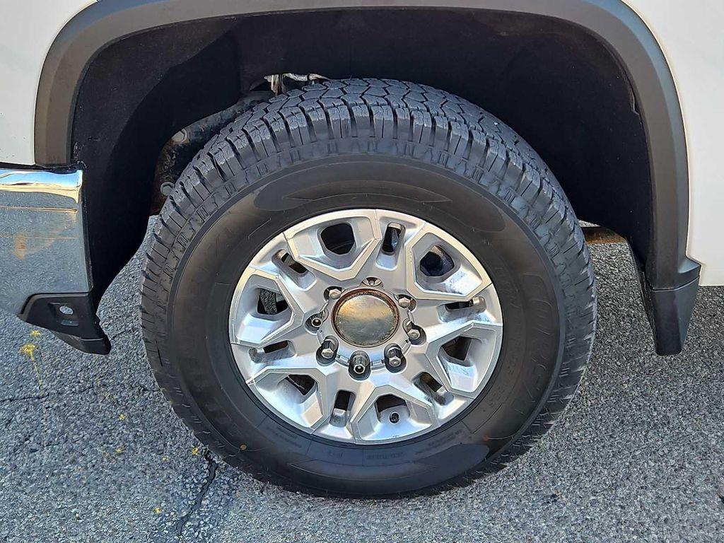 used 2021 Chevrolet Silverado 2500 car, priced at $46,018