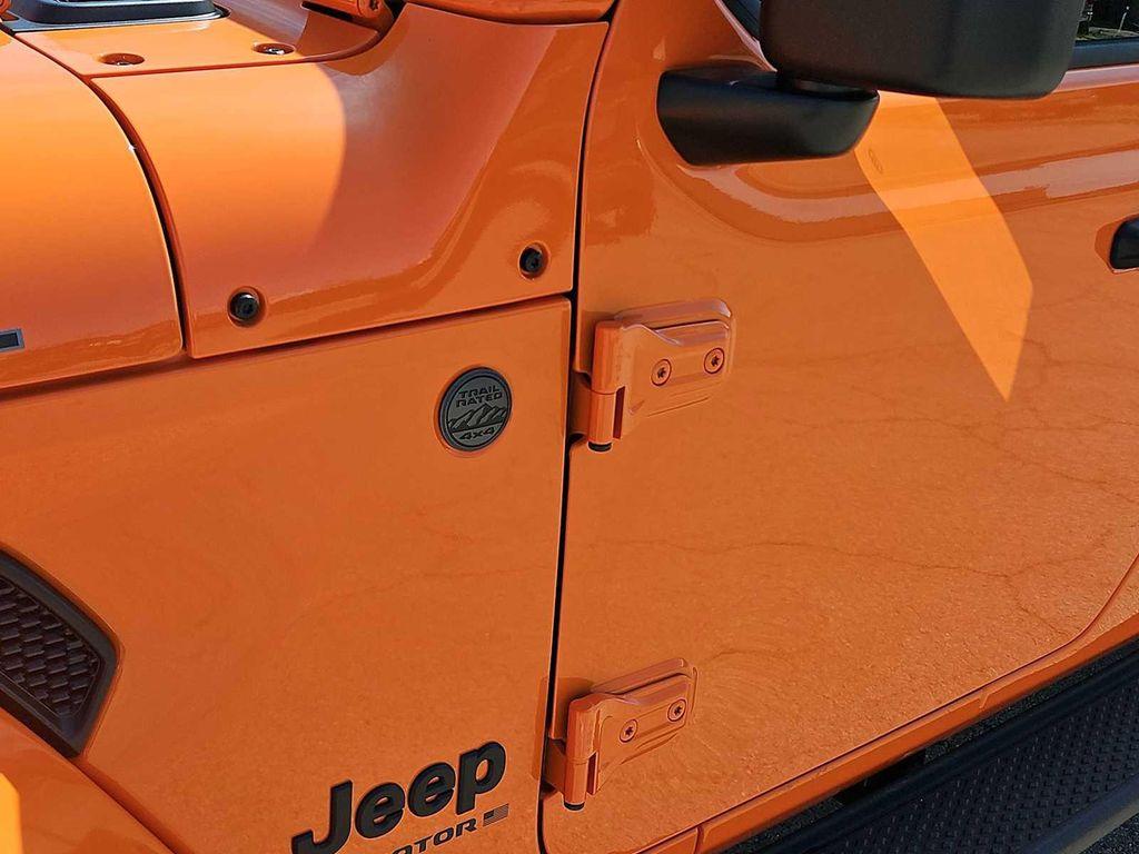 new 2025 Jeep Gladiator car, priced at $49,250