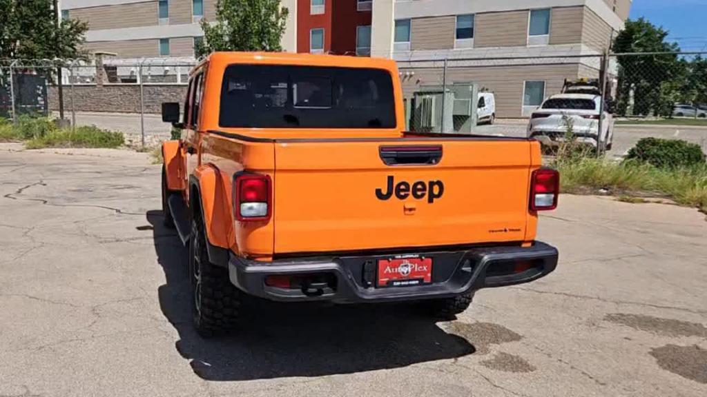 new 2025 Jeep Gladiator car, priced at $49,250