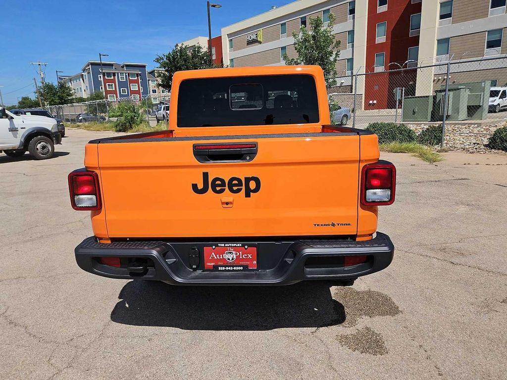new 2025 Jeep Gladiator car, priced at $49,250