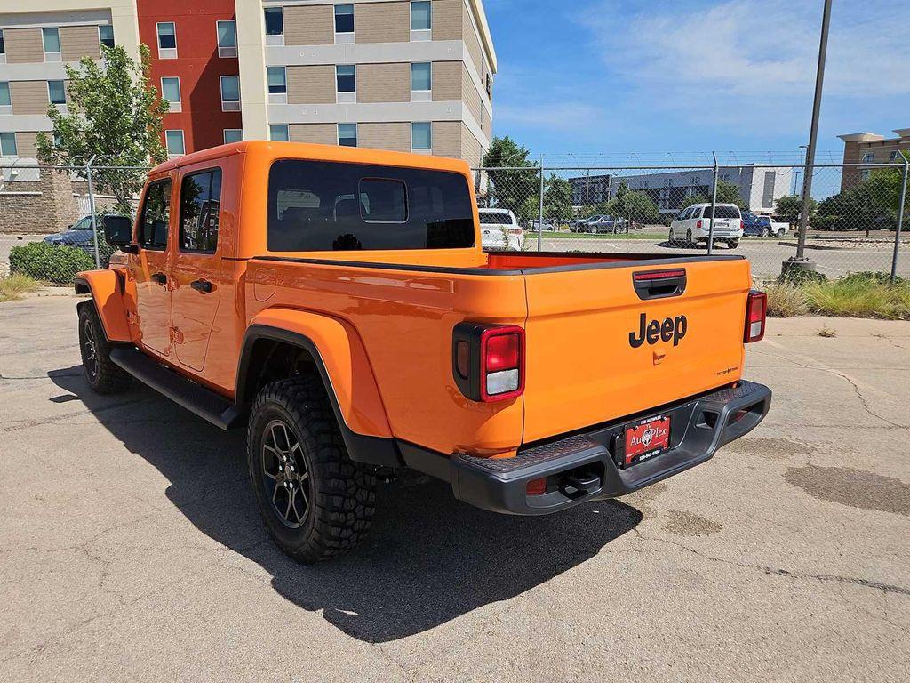 new 2025 Jeep Gladiator car, priced at $49,250