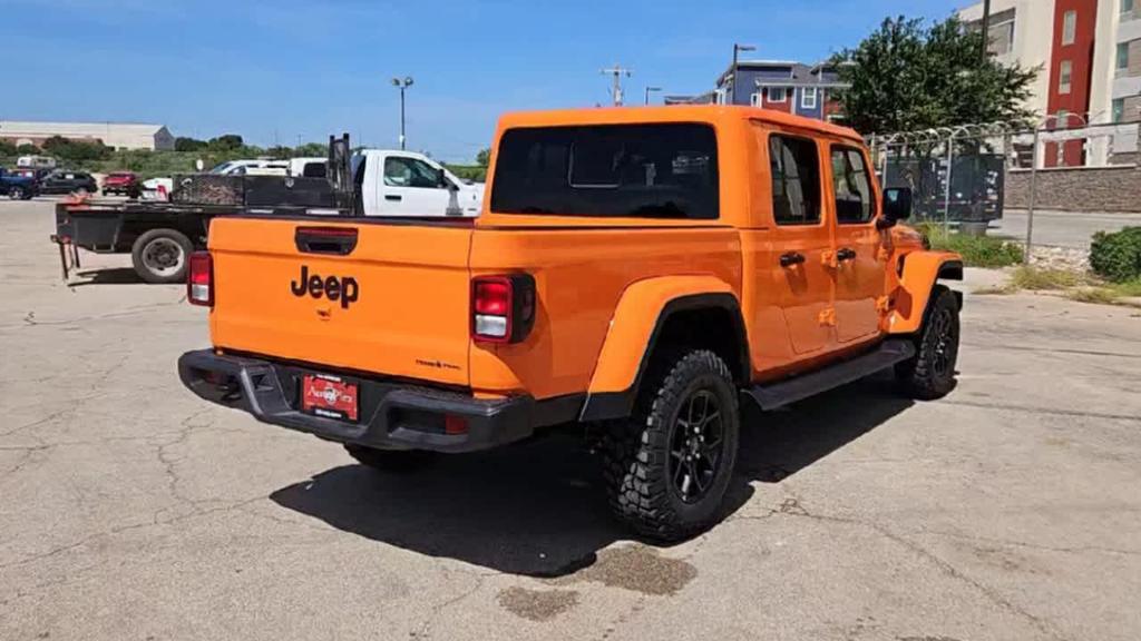 new 2025 Jeep Gladiator car, priced at $49,250