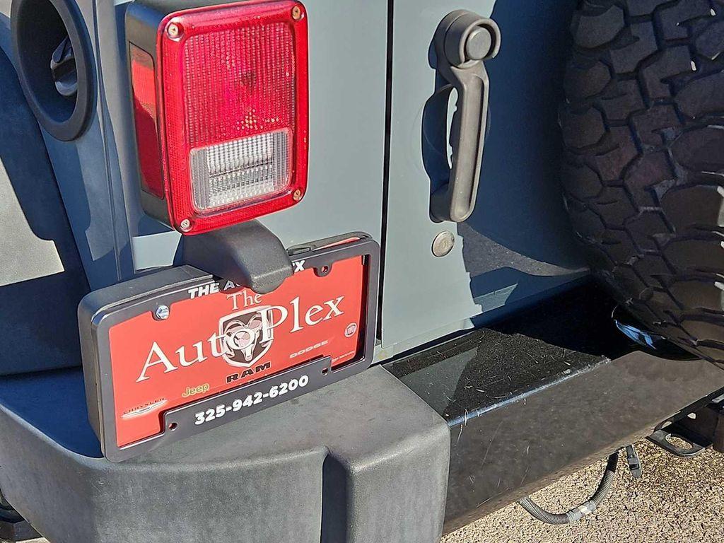 used 2015 Jeep Wrangler Unlimited car, priced at $19,999