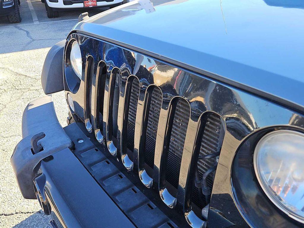 used 2015 Jeep Wrangler Unlimited car, priced at $19,999