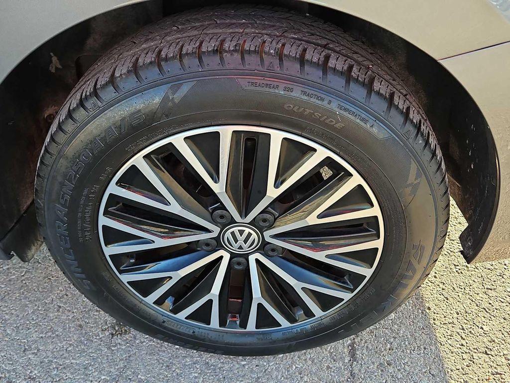 used 2021 Volkswagen Jetta car, priced at $18,142