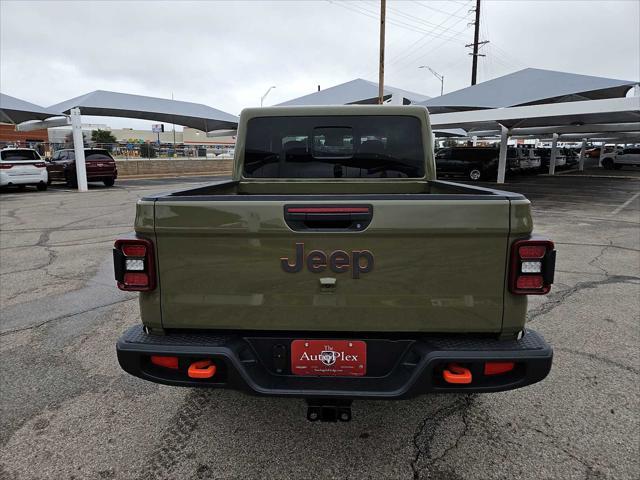 new 2025 Jeep Gladiator car, priced at $57,375