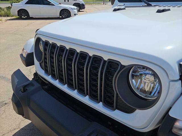new 2025 Jeep Gladiator car, priced at $48,260