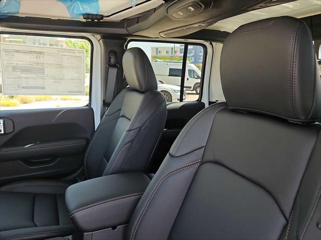 new 2025 Jeep Gladiator car, priced at $48,260