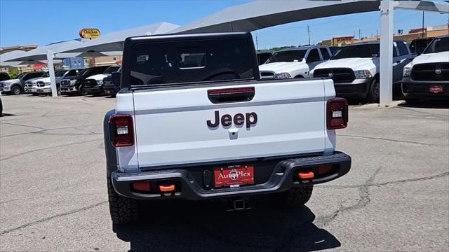 new 2024 Jeep Gladiator car, priced at $60,453