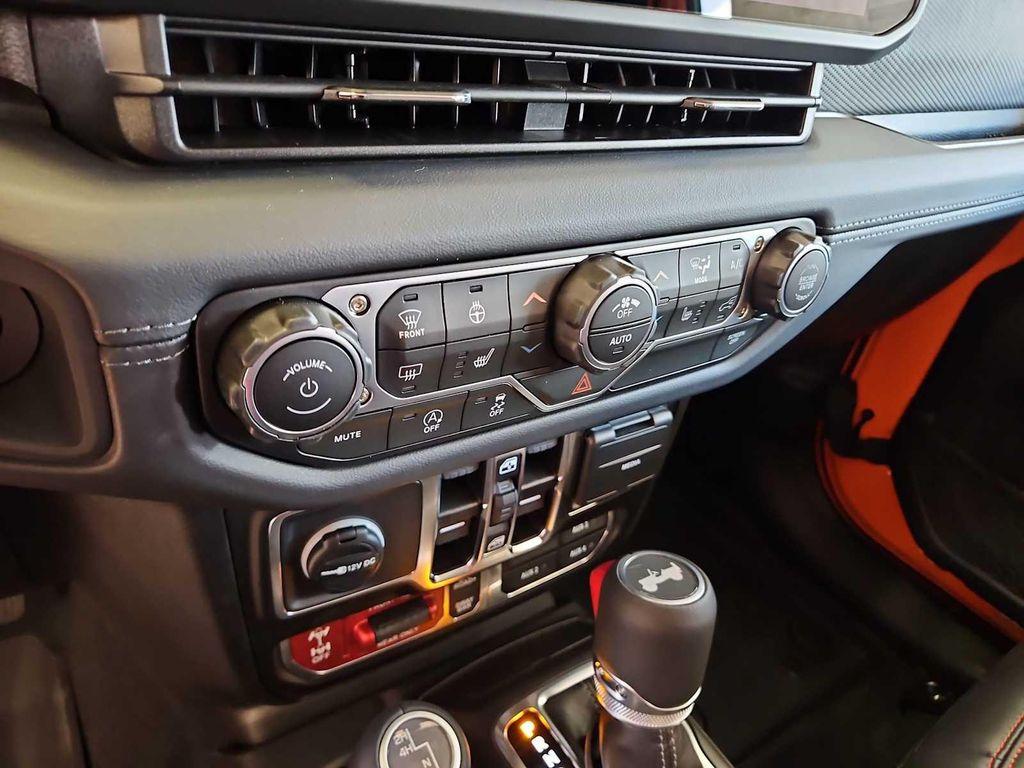 new 2025 Jeep Wrangler car, priced at $59,590