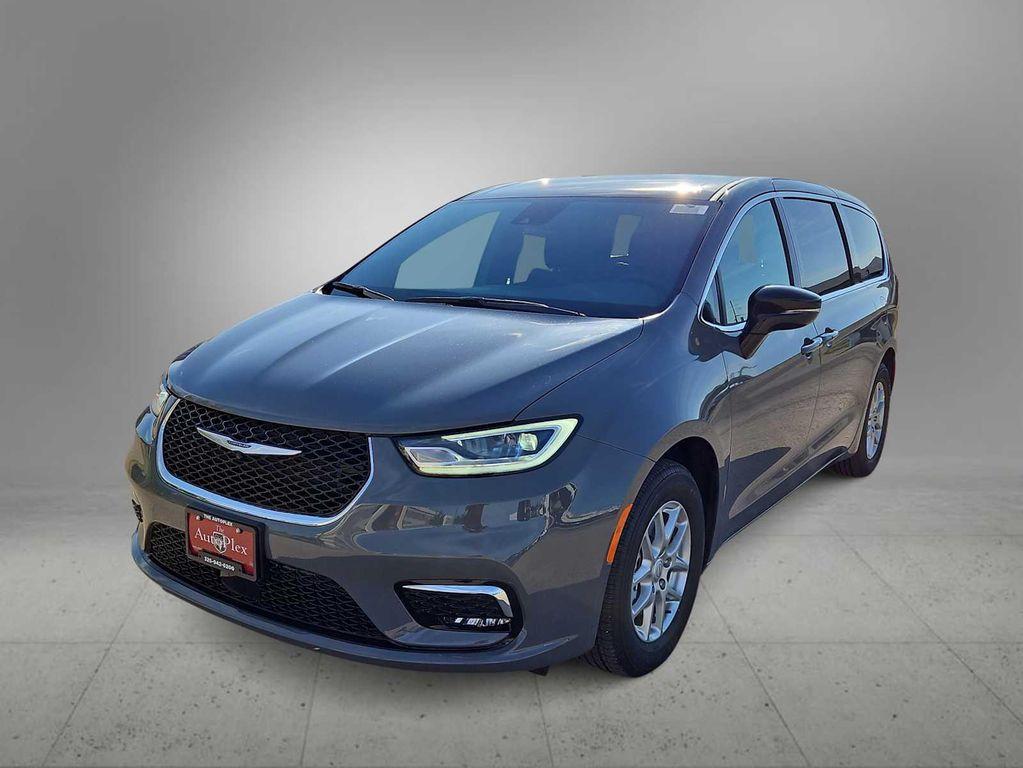 new 2025 Chrysler Pacifica car, priced at $44,940