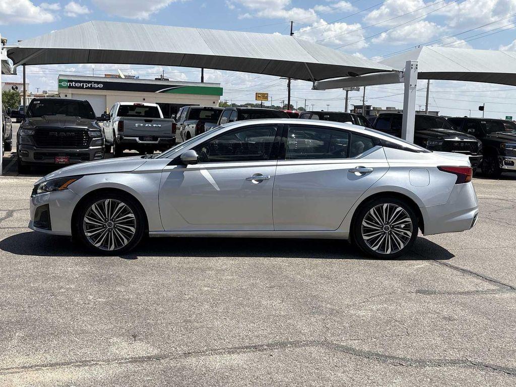 used 2023 Nissan Altima car, priced at $22,437