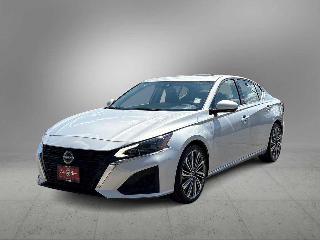 used 2023 Nissan Altima car, priced at $22,437