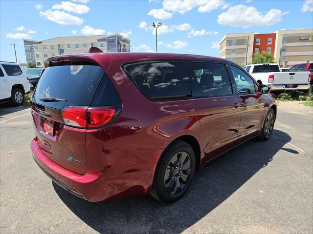 used 2020 Chrysler Pacifica Hybrid car, priced at $26,988
