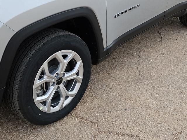 new 2025 Jeep Compass car, priced at $29,999