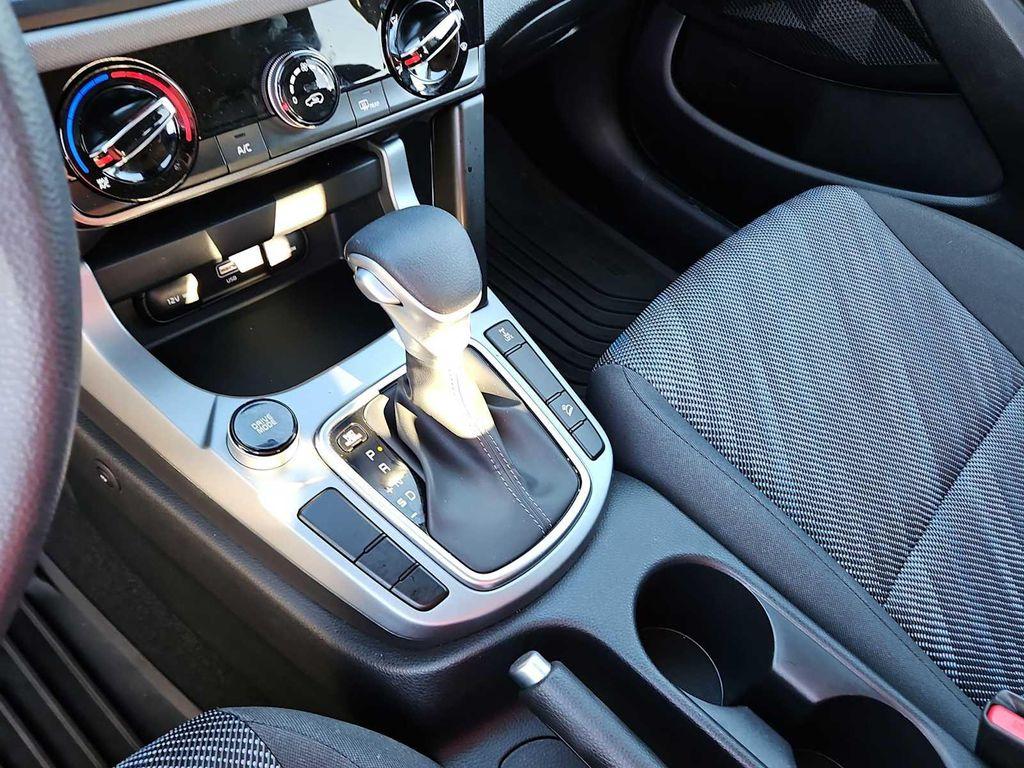 used 2025 Kia Seltos car, priced at $23,499